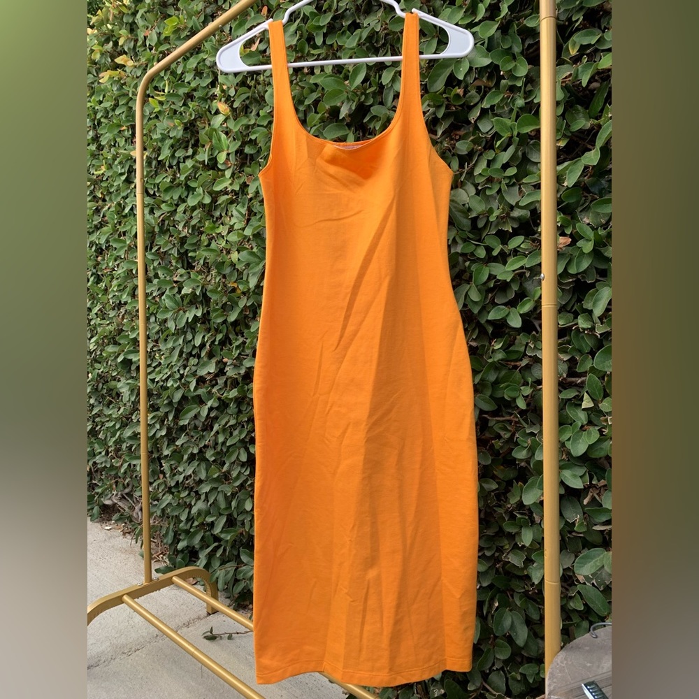🌟 Zara Orange Dress 🌟